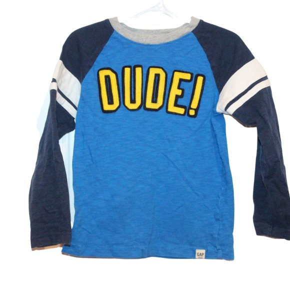 3/$20 🏷 Gap Boys Long Sleeve Shirt Size 5 - Picture 1 of 2